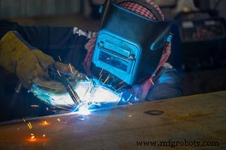 Soldadores certificados: elevando su proyecto con precisión inigualable