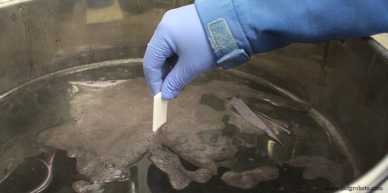 Guía profesional: Teñido de piezas de poliamida impresa en 3D para color vibrante y durabilidad